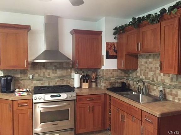 2nd image of 1150 Hammond Ave