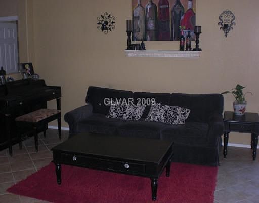 4th image of 726 Smokey Mountain Ave