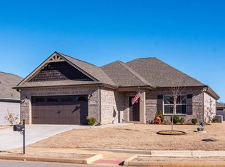 14960 Demarie Ln, Athens, AL 35613