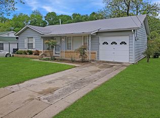208 Westfork Dr S, Fort Worth, TX 76114