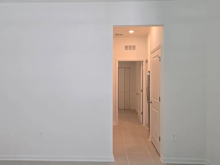 2452 Bluestone Rd — Photo 5