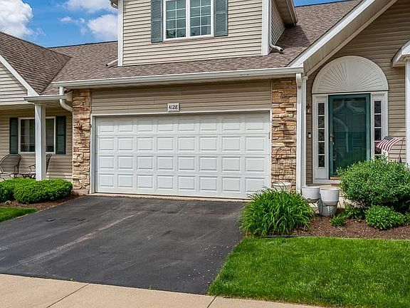 3rd image of 4128 Riverwood Dr