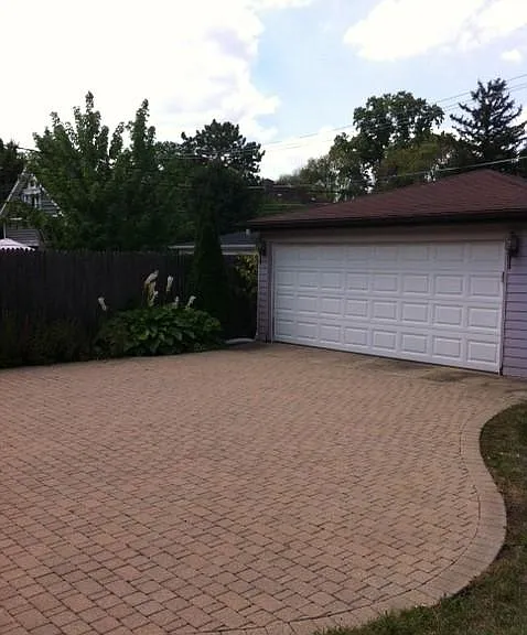 5126 Elmwood Ave — Photo 12
