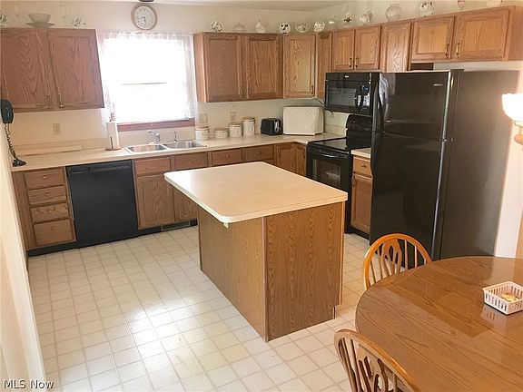 4th image of 150 Livingston Cir NW