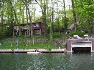 8003 Duck Dr, Nineveh, IN 46164