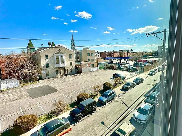 1230 N Marshall St #O2F — Photo 7