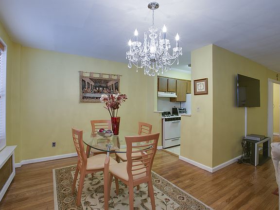 5th image of 1 Birchwood Ct APT 3C
