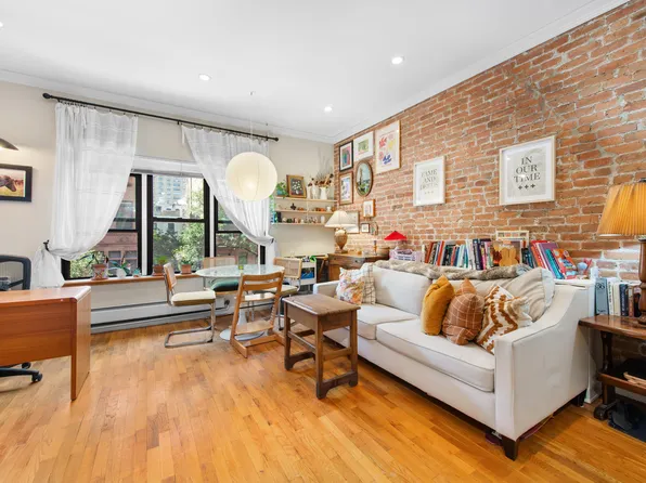 261 West 71st Street image 3 of 13