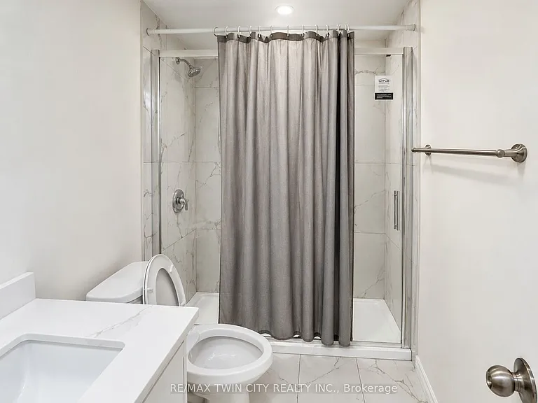 166 Ladyslipper Dr #BASEMENT — Photo 19