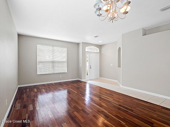 4th image of 4470 Portage Trl