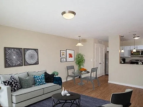 Enterprise Apartment Homes — Photo 7