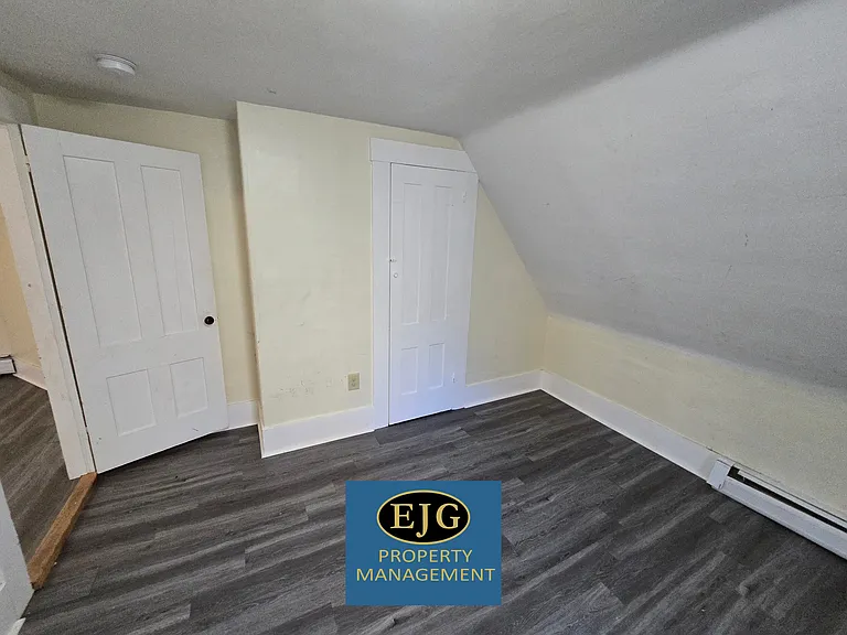 20 Pleasant St #A — Photo 10