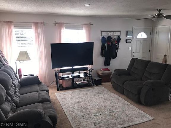 5th image of 2063 Ivy Ave E