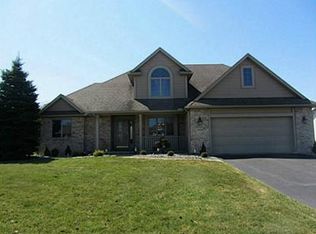 1499 Southridge Dr, Waterville, OH 43566