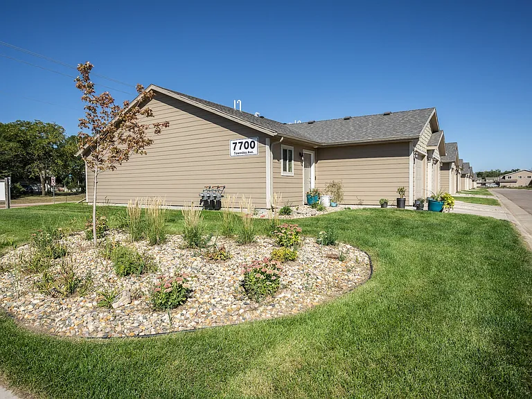 85 Commons — Photo 20