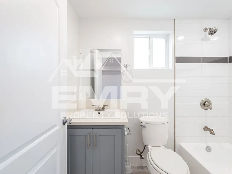 814 N Wilmington Blvd — Photo 15