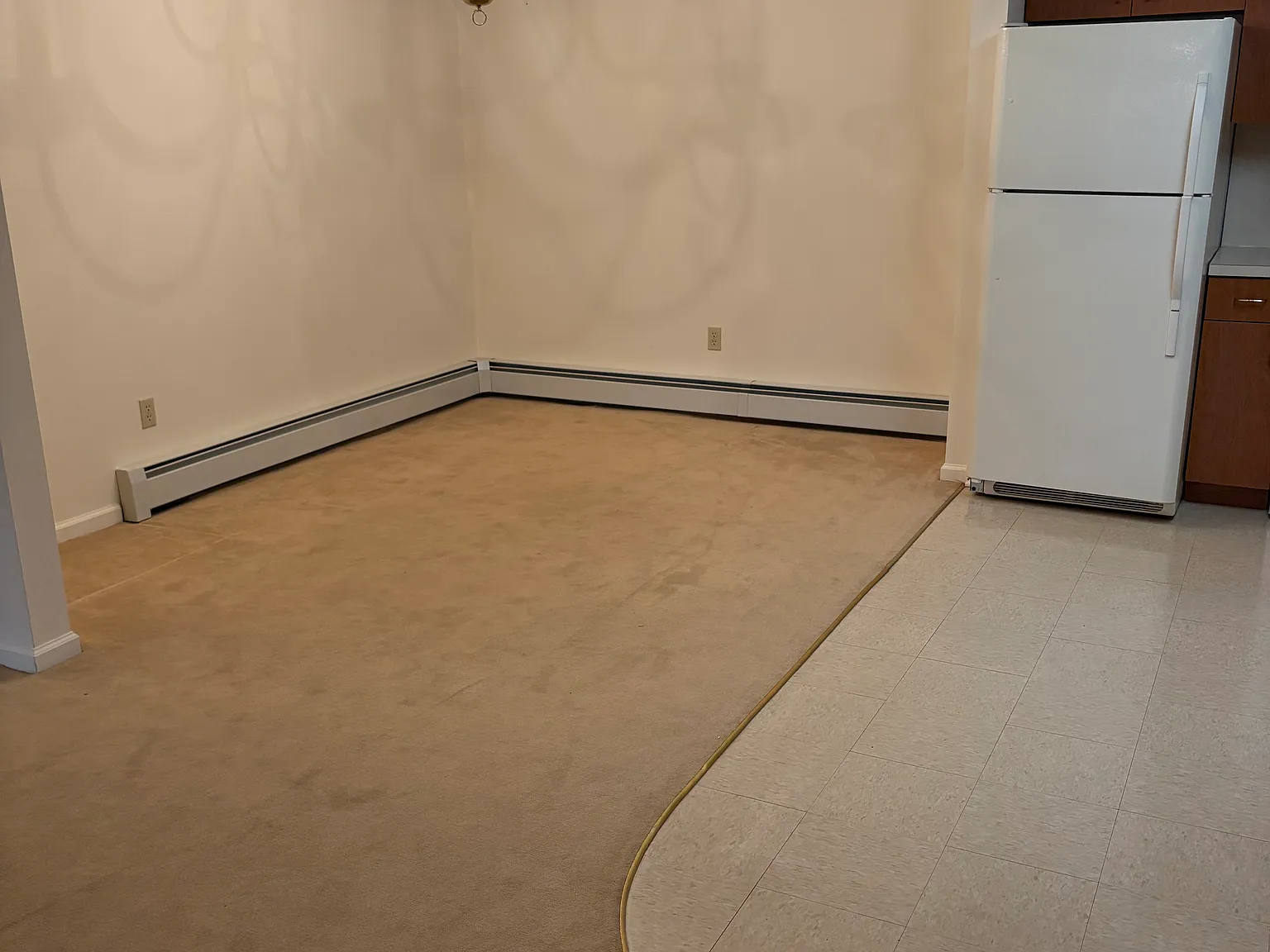 1 bed, 975 sqft, $1,450 — Photo 3