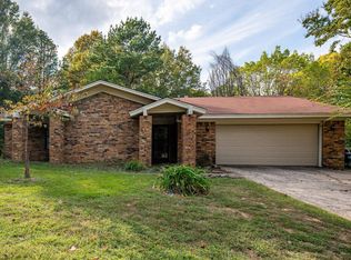 1909 Berry Place Dr, Conway, AR 72032