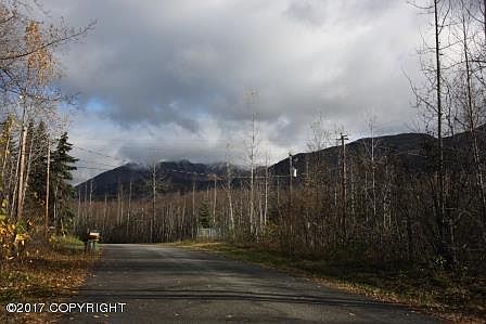 4th image of 19397 Klondike St