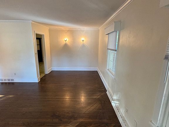5th image of 734 Russell Ave