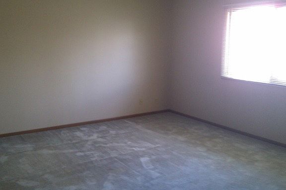 5th image of 280 Woodridge Cir