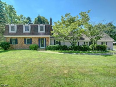 3 Cross Brook Dr, Tewksbury Township, NJ, 07830