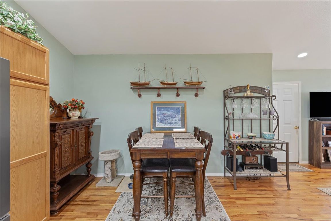 next background image