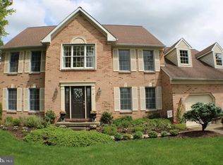 4 Kirkwood Ct, Mount Laurel, NJ 08054