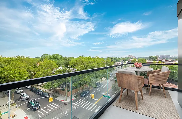 Rented by REAL New York | media 17