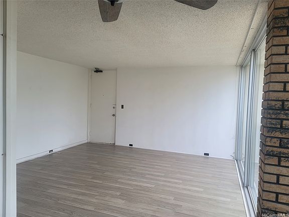 2nd image of 620 McCully St APT 808