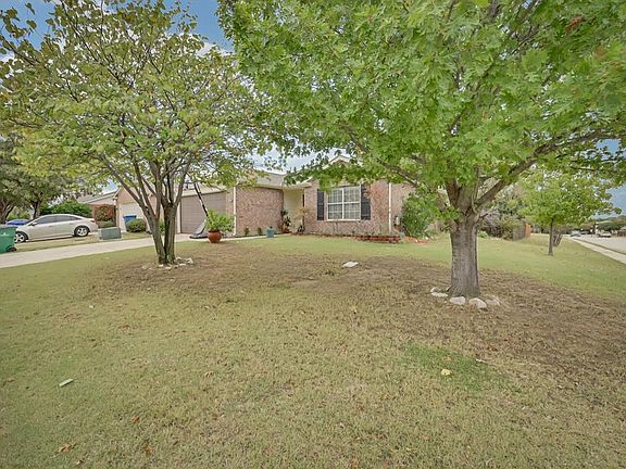 2nd image of 8925 Chisholm Trl