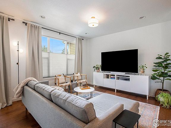 3rd image of 1827 35th Ave Pl