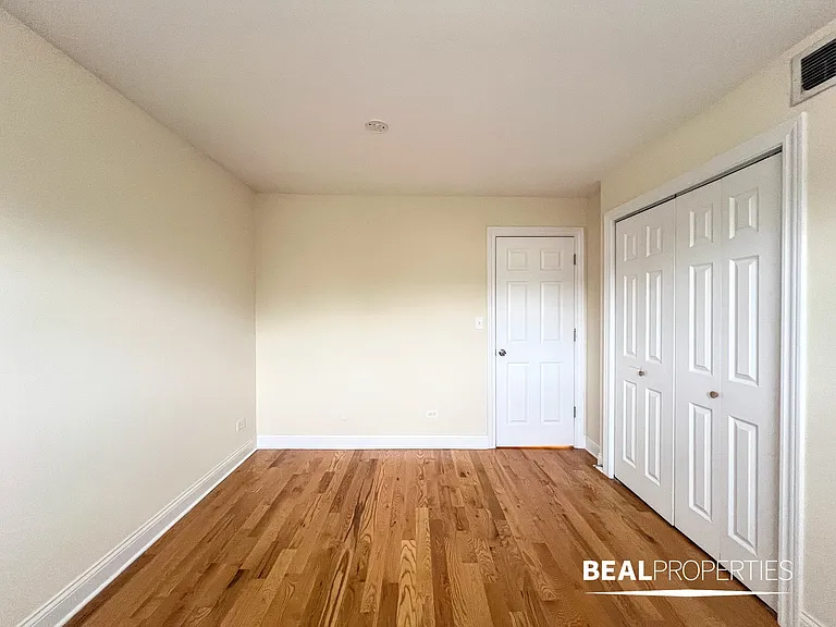 555 W Arlington Pl #308 — Photo 7