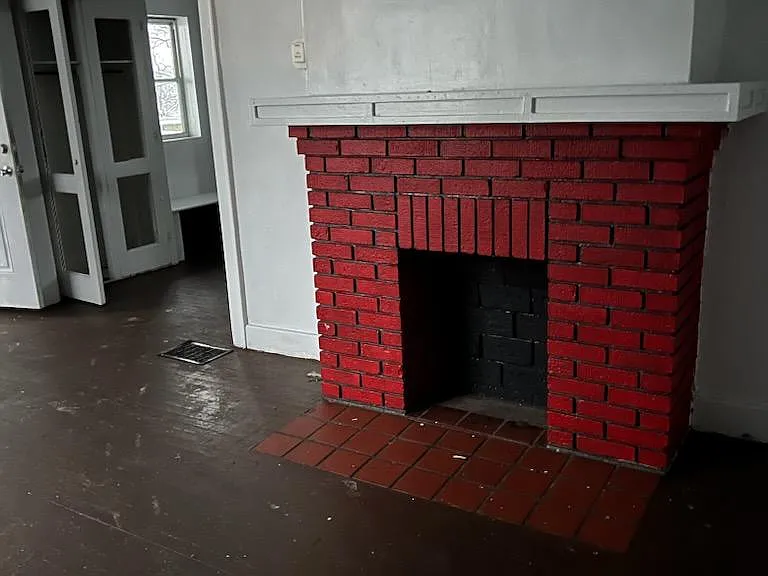 806 Grandview Ave — Photo 1