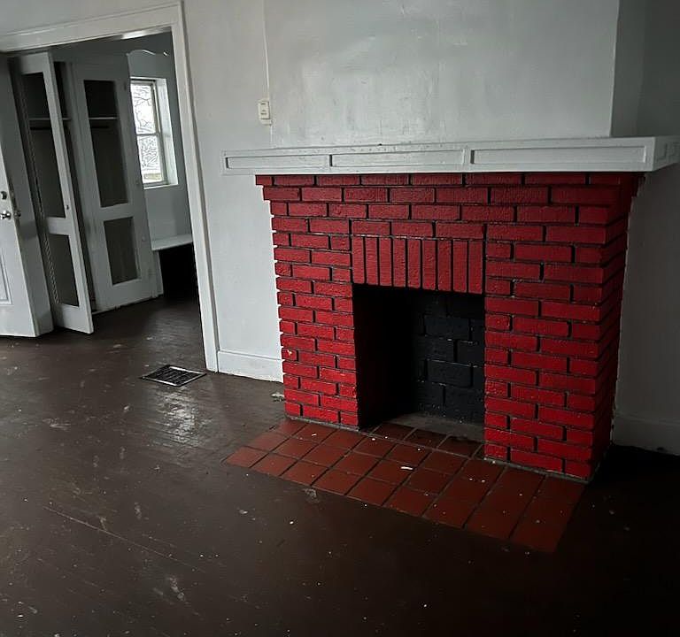 1st image of 806 Grandview Ave