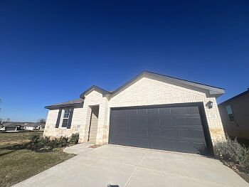 2nd image of 321 Cottonmouth Ln