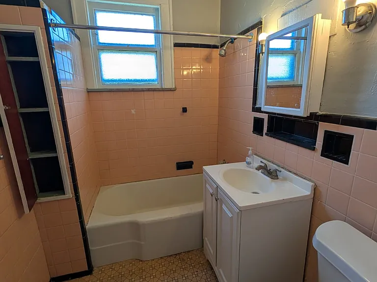 65 Rose St #1 — Photo 6