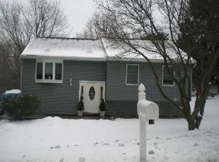 62 Ford St, Ansonia, CT 06401