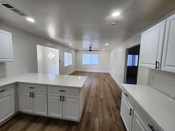 4th image of 824 N Divisadero Street N