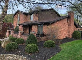 208 Hemlock Dr, Mcmurray, PA