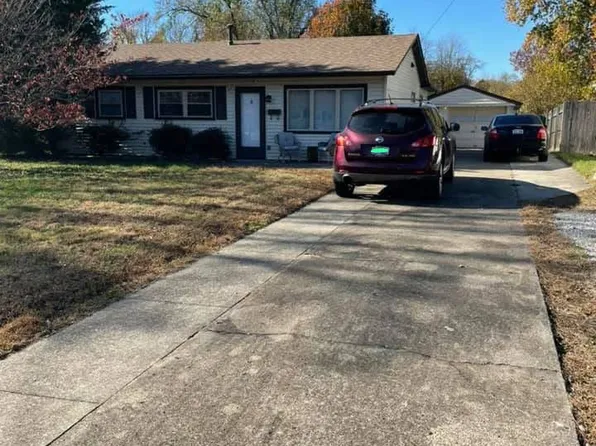 10004 Omar Khayyam Blvd, Louisville, KY 40272