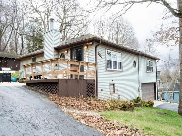 N6528 Anderson Dr, Delavan, WI 53115