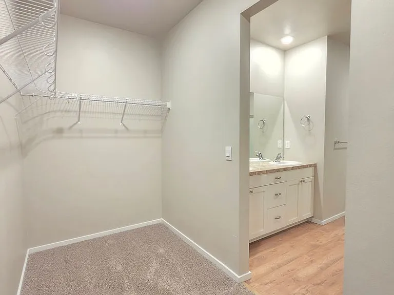 5711 W Georgetown Ln — Photo 17