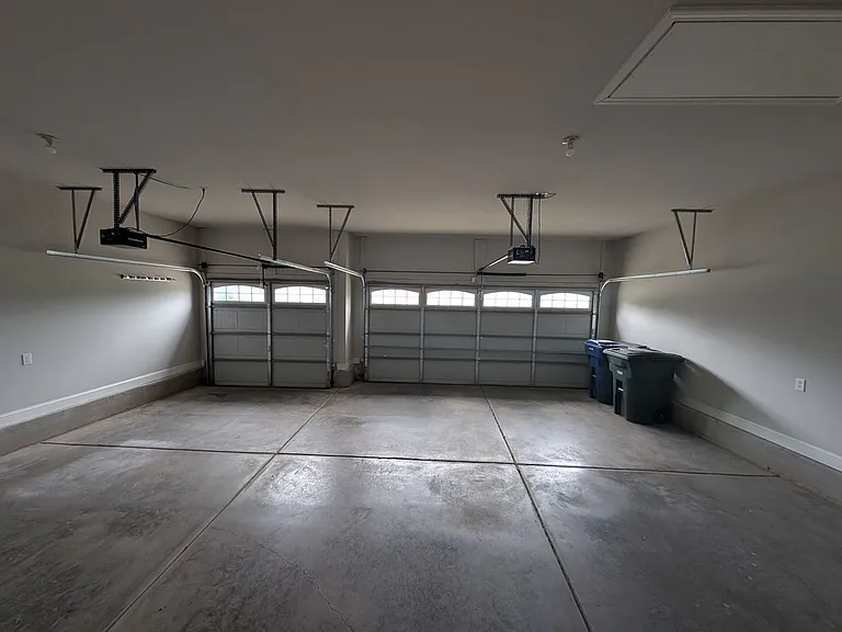 207 Blackwood Dr NW — Photo 41
