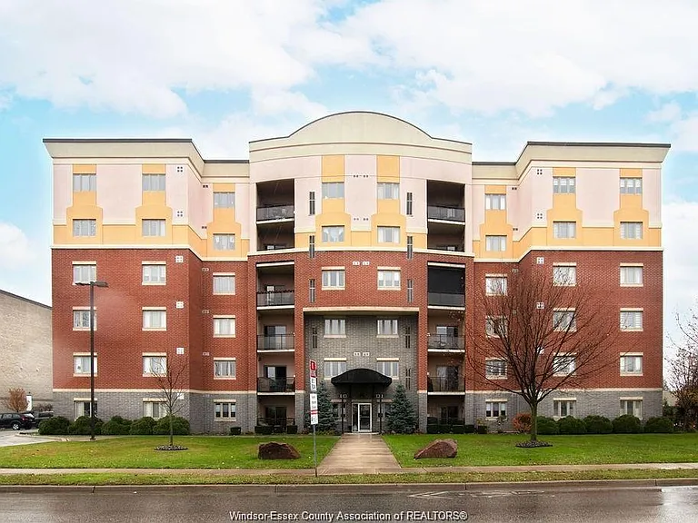 1855 Normandy St #607 — Photo 1