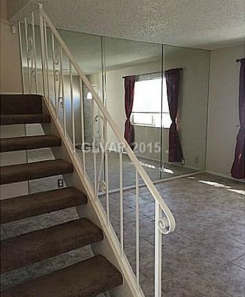2nd image of 3901 Blackford Pl