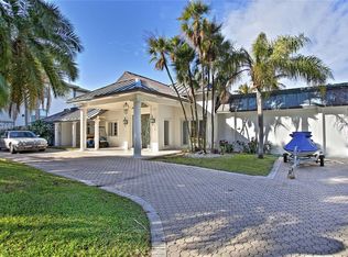 324 Caribbean Rd, Key Biscayne, FL 33149