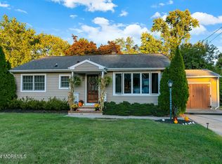 21 Louis Cir, Red Bank, NJ 07701