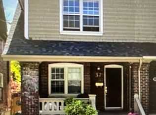 37 Lola Rd, Toronto, ON M5P 1E5