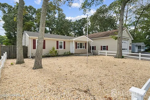 303 Chestnut Dr Photo 1